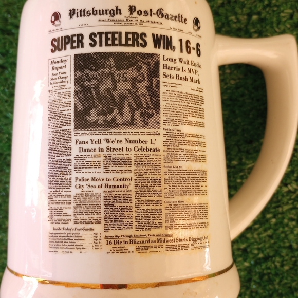 VINTAGE (1975) Ceramic STEELERS Mug; Back when newspapers were 15 cents!! - Picture 7 of 8